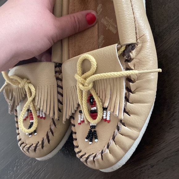 1980’s vintage thunderbird Minnetonka leather moccasins women’s size 8 great con - Picture 16 of 17